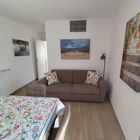 Casa Amarena